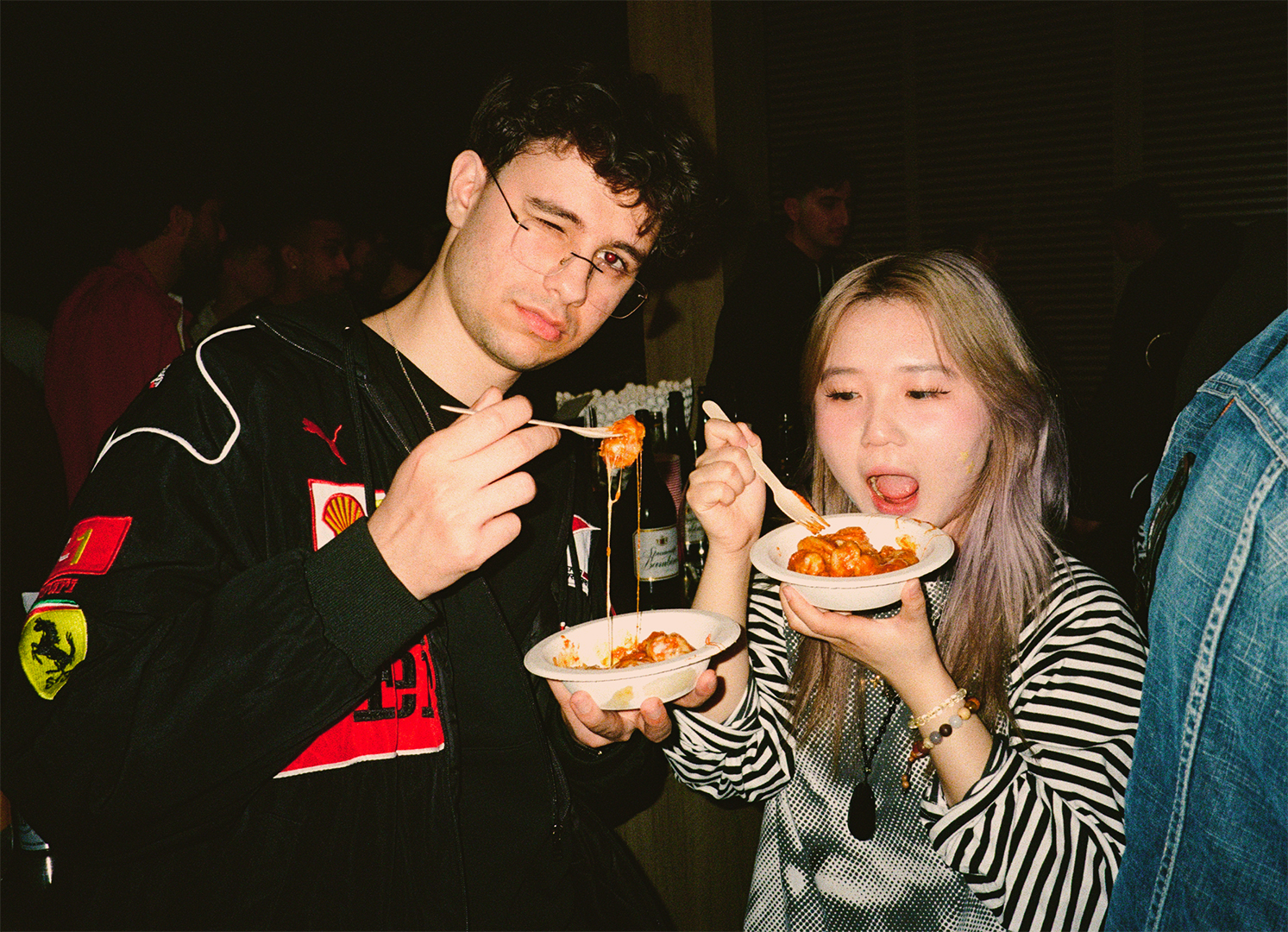 Momento conviviale durante un evento Eat Rosetta